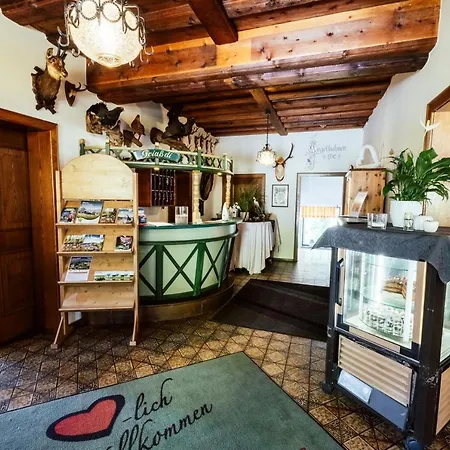 Landgasthof Zum Hammerschmied 여관